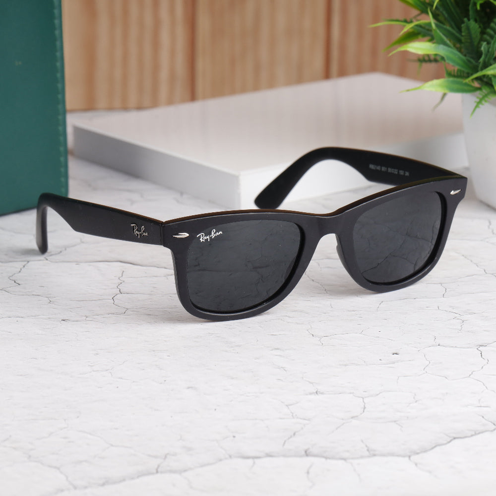Classic Square 214O Black-Black Sunglass (Matt) with matte black frame and UV 400 protection from JUO INDIA.
