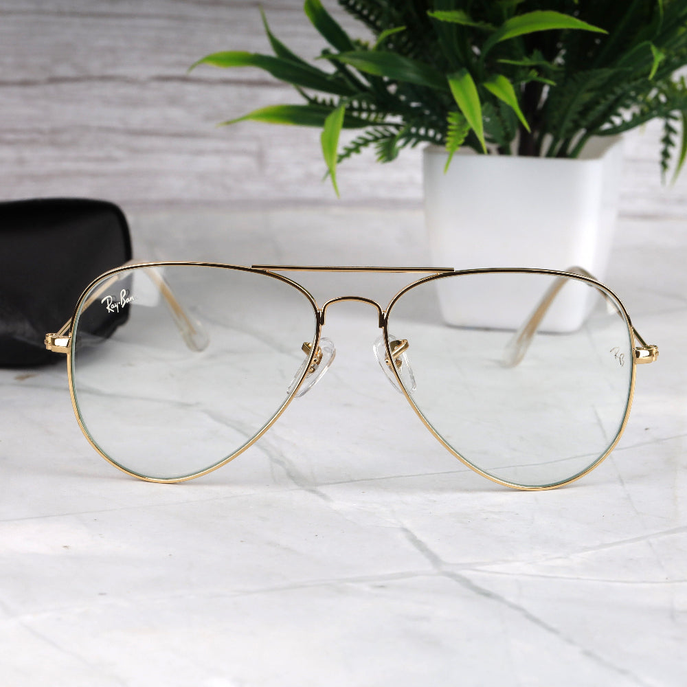 Classic Pilot 3O26 Gold-Photochromatic Sunglass with gold frame and UV 400 adaptive lenses from JUO INDIA.
