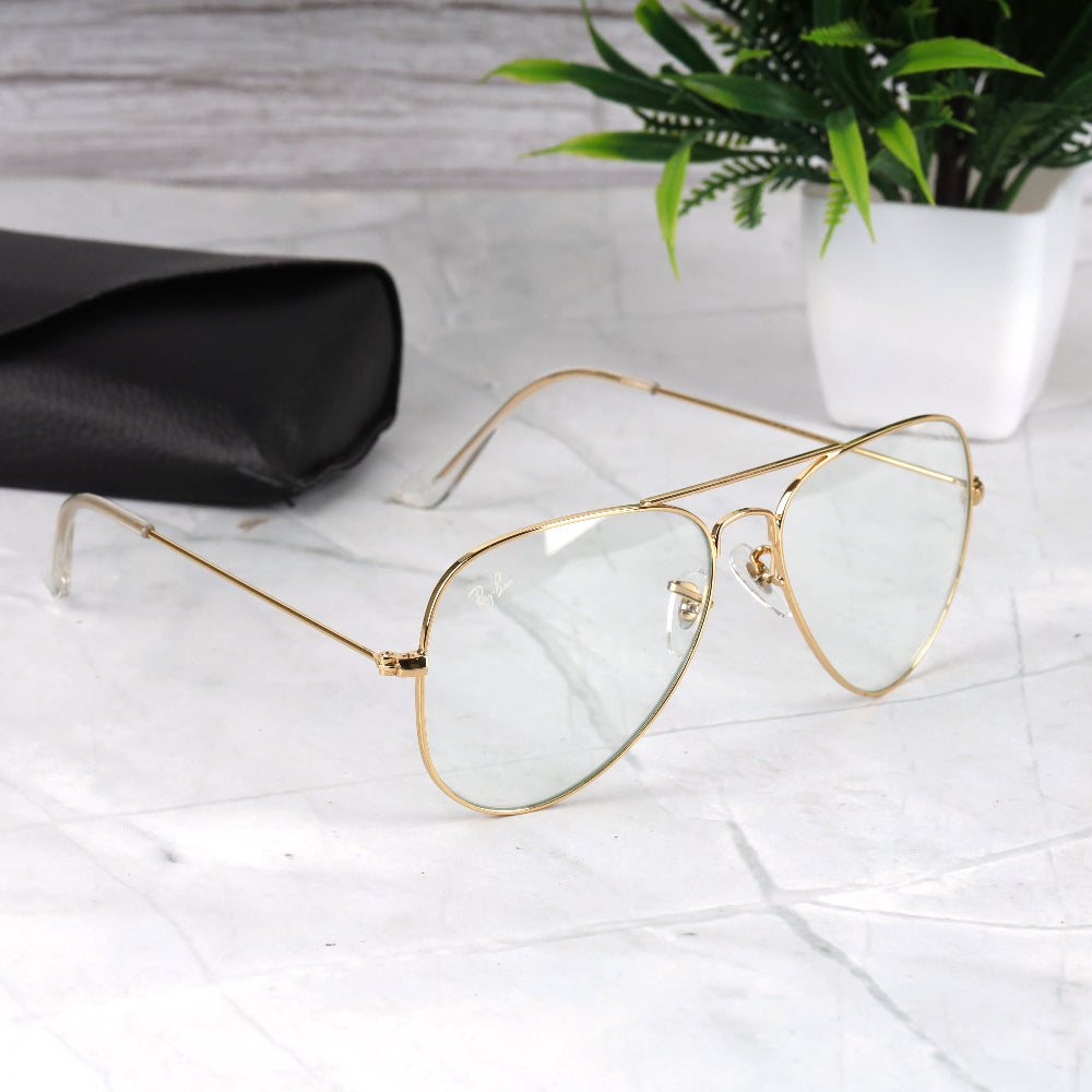Classic Pilot 3O26 Gold-Photochromatic Sunglass with gold frame and UV 400 adaptive lenses from JUO INDIA.
