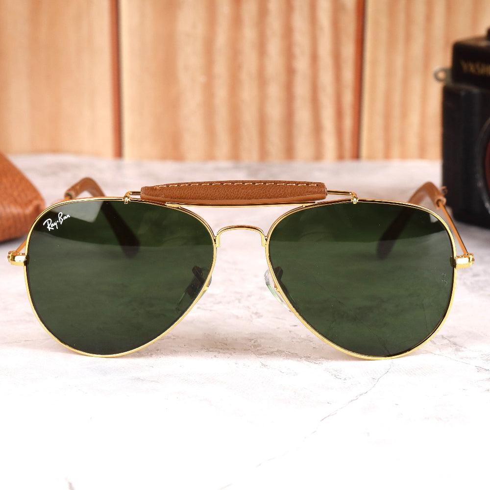 Classic Pilot 3029 Gold-Green Sunglass with gold frame and UV 400 protection from JUO INDIA.
