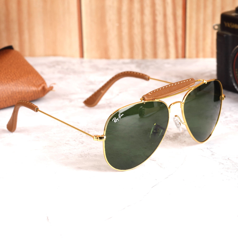 Classic Pilot 3029 Gold-Green Sunglass with gold frame and UV 400 protection from JUO INDIA.
