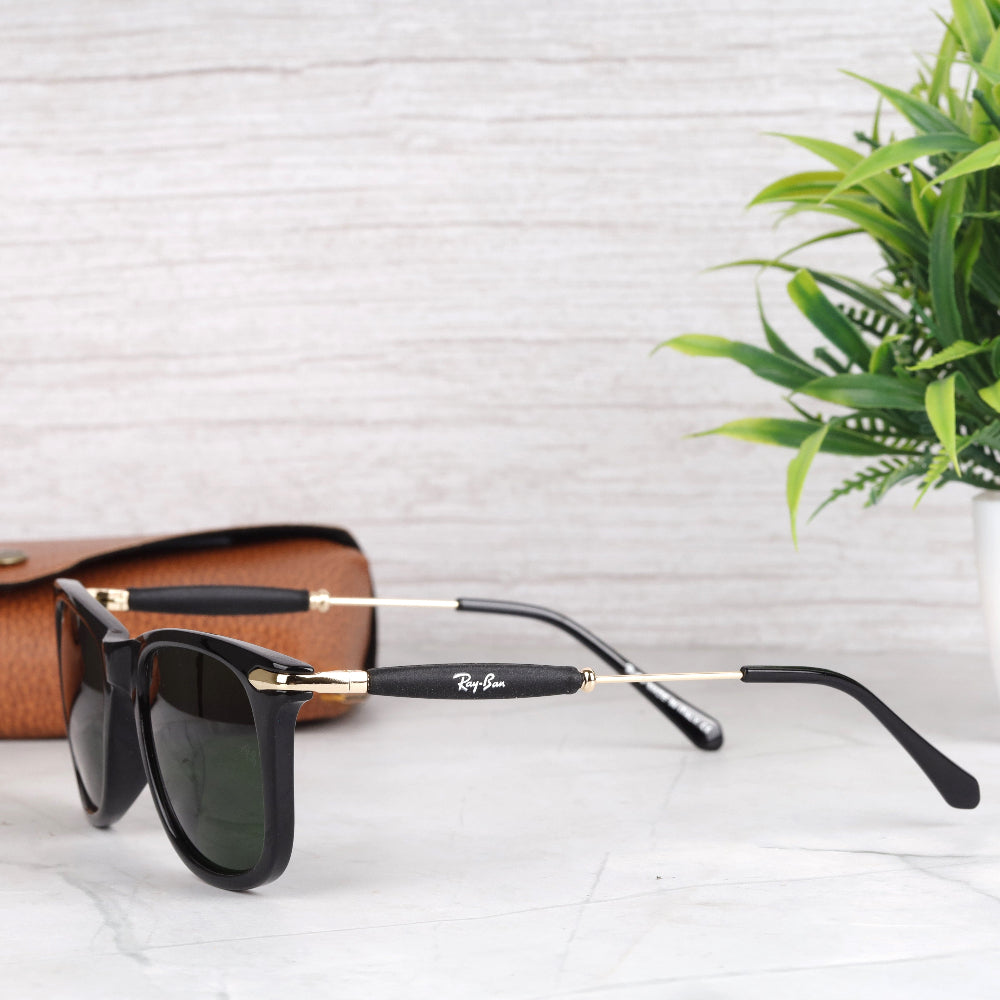 Classic Square 2148 Gold-Green Sunglass with UV 400 protection and gold frame from JUO INDIA.
