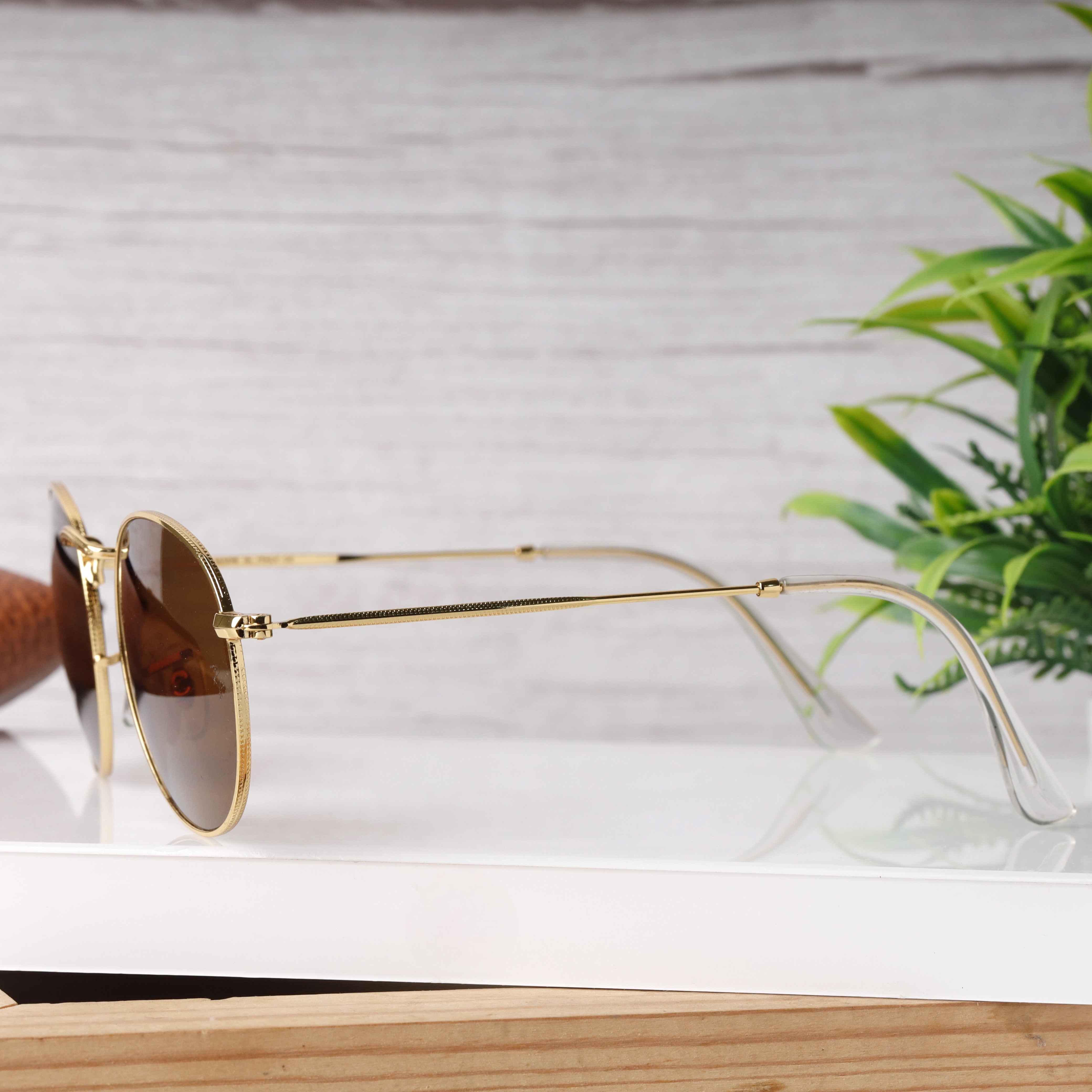 Classic Round 3447 Gold-Brown Sunglass with gold frame and brown lenses featuring UV 400 protection from JUO INDIA.
