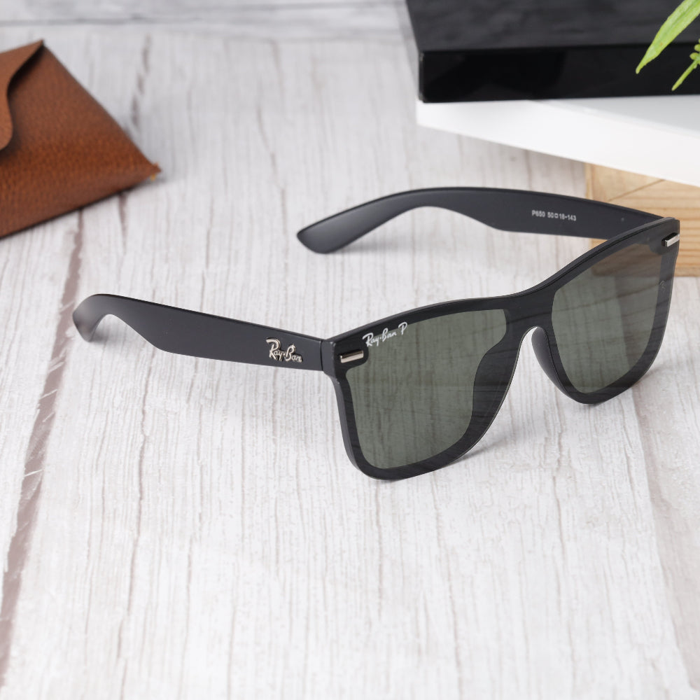 Classic Square 650 Black-Green Polarised Sunglass with matte black frame and UV 400 green polarised lenses from JUO INDIA.
