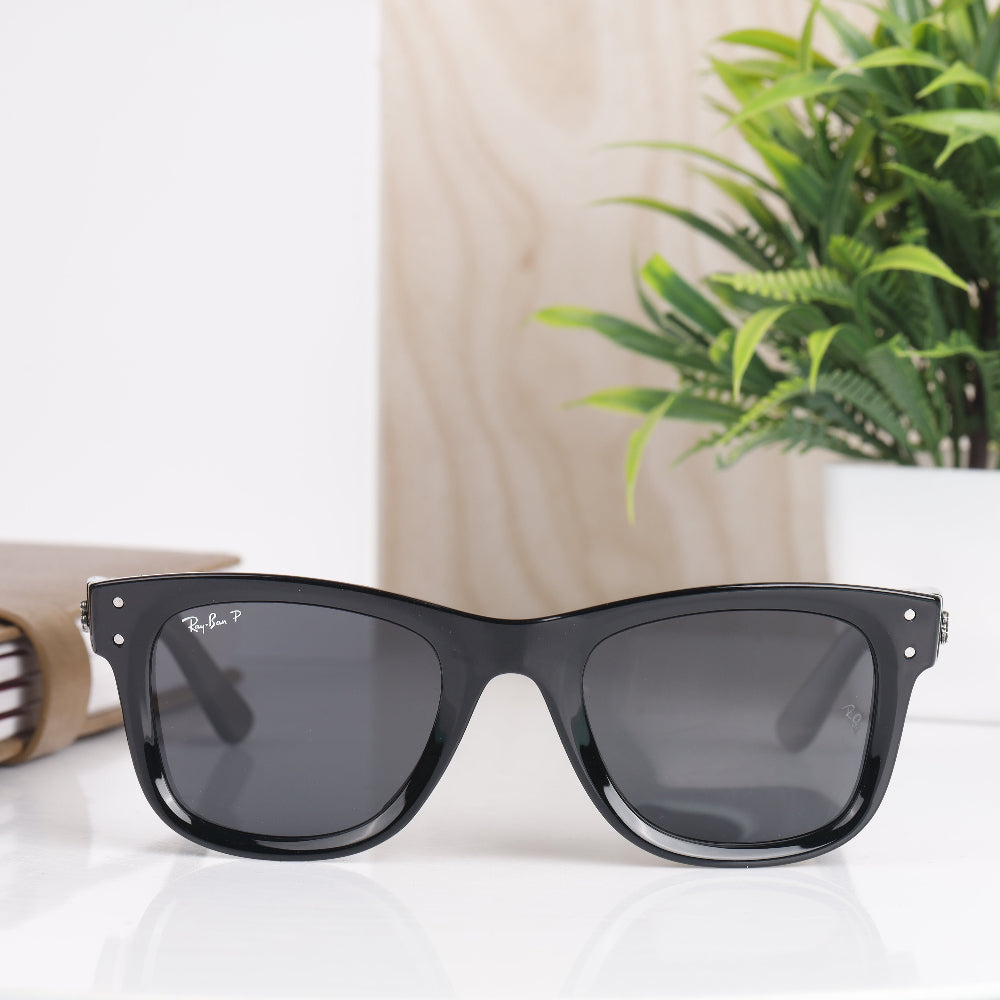 Reversal Classic Square sunglasses by JUO INDIA – black shining frame with polarised UV 400 lens