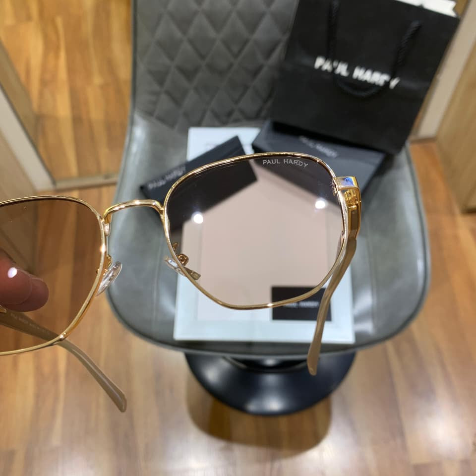 Paul Hardey 7801 Gold-Brown Sunglass with gold frame and brown lenses