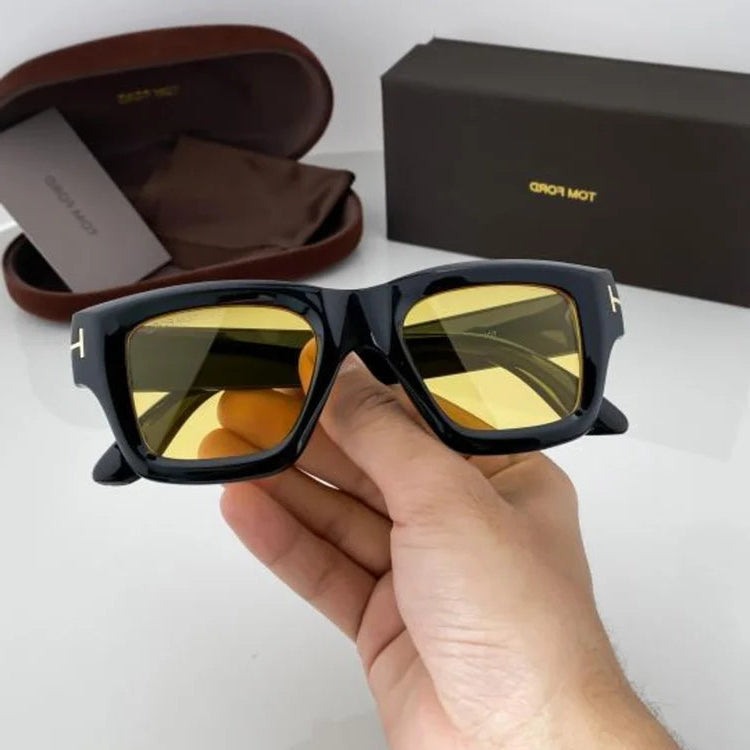 T0m F0rd 184 Black-Yellow Sunglass (Shining) with glossy black frame and yellow lenses